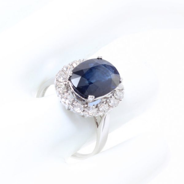 Vintage 3.50ct Oval Sapphire and Diamond Cluster Ring in 18ct White Gold, Circa 1970s