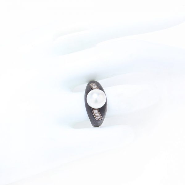 Vintage 1930s March and Co Pearl, Diamond and Gun Metal Ring