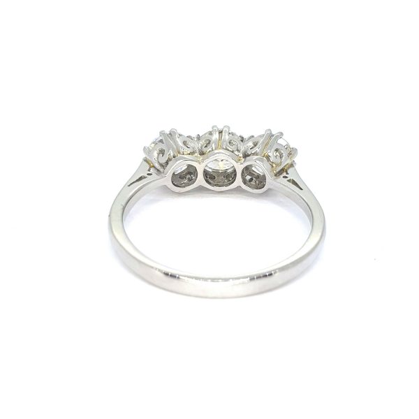 Diamond Three Stone Ring in Platinum, 1.51 carat total, colour G, clarity SI2