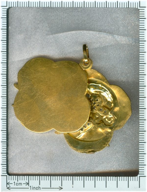 Antique Art Nouveau 18ct Gold Womans Head Diamond Set Clover Pendant