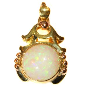 Vintage Thirties Cabochon Opal Bi-Colour Gold Pendant