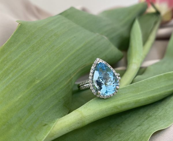 4.77ct Aquamarine and Diamond Pear Shaped Cluster Cocktail Ring in 18ct White Gold