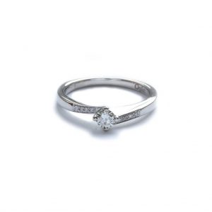 0.20ct Diamond Solitaire Engagement Ring with Diamond set shoulders in platinum twist setting