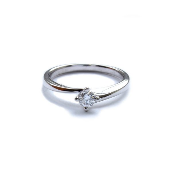 Single Stone Diamond Engagement Ring in Platinum; featuring a four-claw set 0.20 carat diamond, mounted in platinum in a twist setting. with diamond certificate, F colour, SI clarity