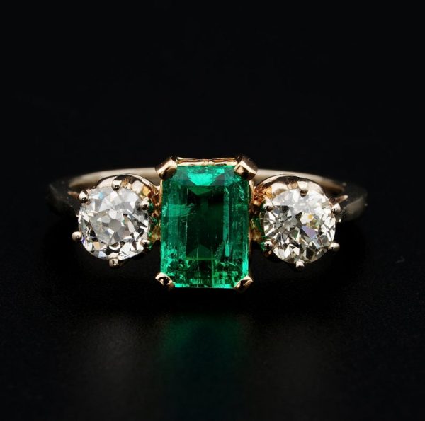 Vintage 1940s 1.60ct Colombian Emerald and 1.20ct Old Mine Cut Diamond Ring