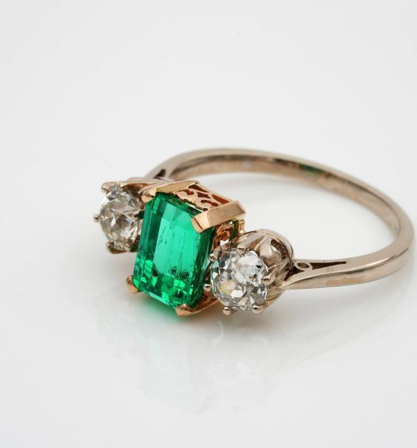 Vintage 1940s 1.60ct Colombian Emerald and 1.20ct Old Mine Cut Diamond Ring