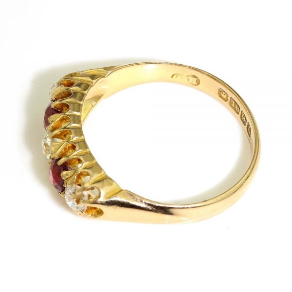 Antique Burma Ruby and Old Cut Diamond Five Stone Ring in 18ct Yellow Gold, 19th century, Circa 1862