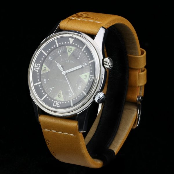 Bulova Oversized Supercompressor Vintage Diver 42mm Automatic Watch, on a tan brown leather strap, Circa 1960s