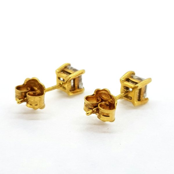 1.01ct Princess Cut Diamond Stud Earrings in 18ct Yellow Gold, H/I VS1