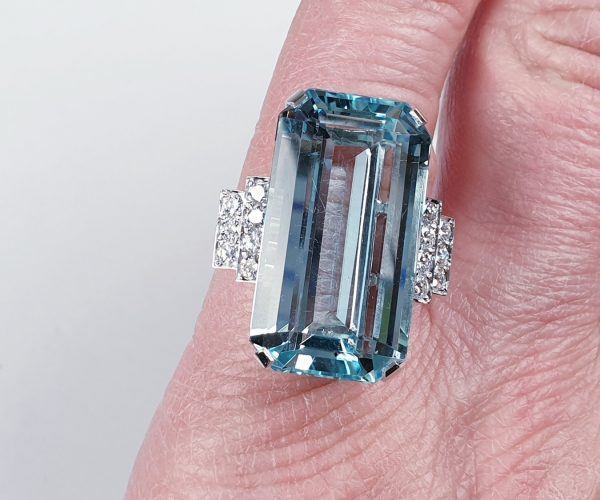 Art Deco 25ct Aquamarine and Diamond Dress Ring in Platinum