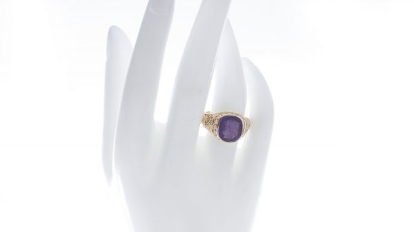 Antique 19th Century Gents 18ct Gold Ring with Amethyst Seal, Circa 1870s