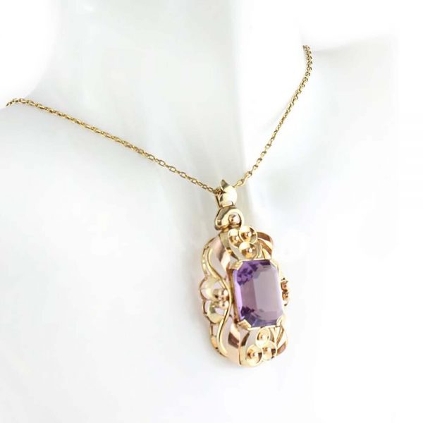 Vintage Amethyst and Gold Pendant, 14 carats