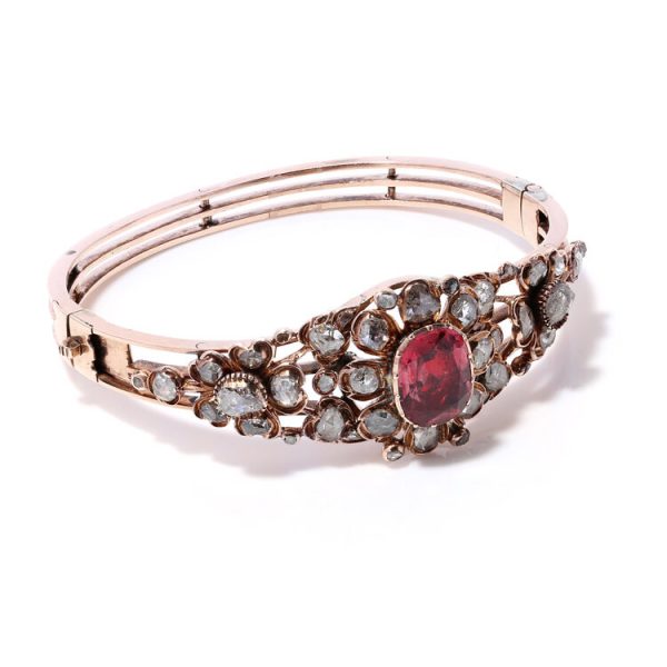 Antique Victorian 4ct Spinel and Rose Cut Diamond Cluster Bangle Bracelet in 15ct Gold, 19th century Circa 1870s