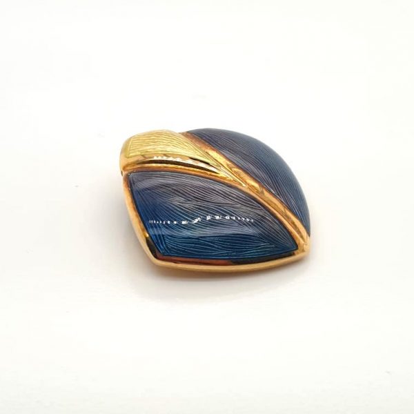 Hand Engraved and Enamelled 18ct Gold Pendant