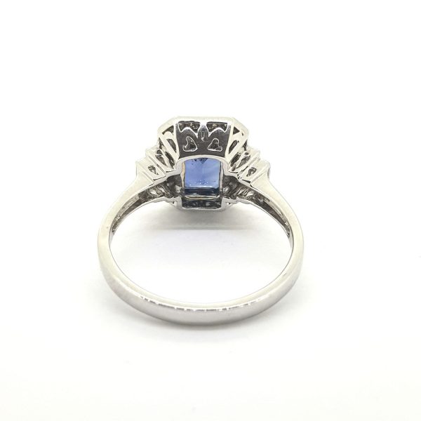 3.28ct Sapphire and Diamond Cluster Ring