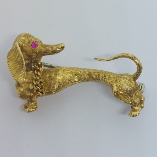 Vintage Dachshund Dog Gold Brooch