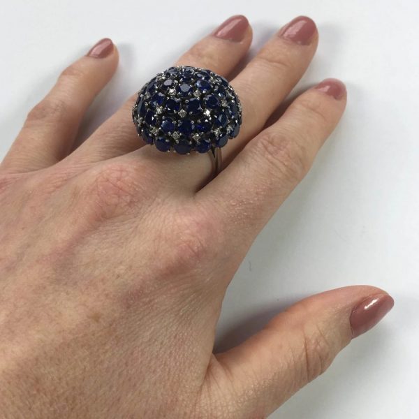 Vintage Diamonds and Sapphire Bombe Cocktail Ring, 17 carats