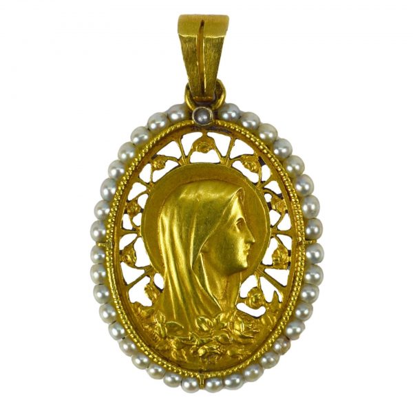 Vintage French 18ct Yellow Gold Virgin Mary Pendant with Pearls; oval 18ct yellow gold charm pendant representing the Virgin Mary in a pierced frame of roses, surrounded by natural white seed pearls. Engraved to the reverse with the monogram MG and dated 2.6.1938