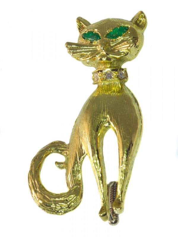 Vintage 18ct Yellow Gold Cat Brooch with Emeralds and Diamonds, Circa 1960s