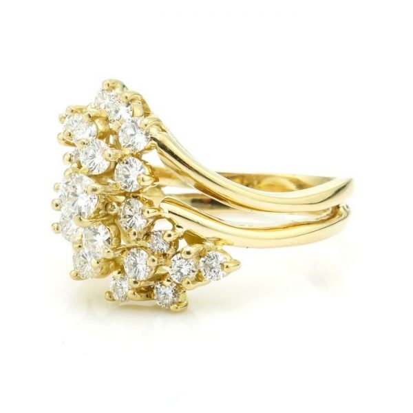 Vintage 1.37ct Diamond Cluster Ring in 18ct Yellow Gold, London 1981