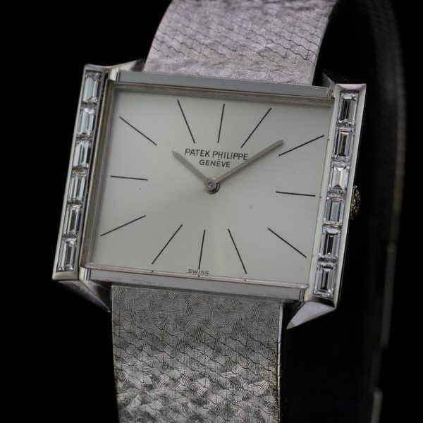 Vintage ladies Patek Philippe 18ct White Gold Manual Watch with Baguette Diamond Bezel, Circa 1980s