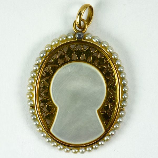 French 18ct Yellow Gold and Mother of Pearl Virgin Mary Pendant with Seed Pearls