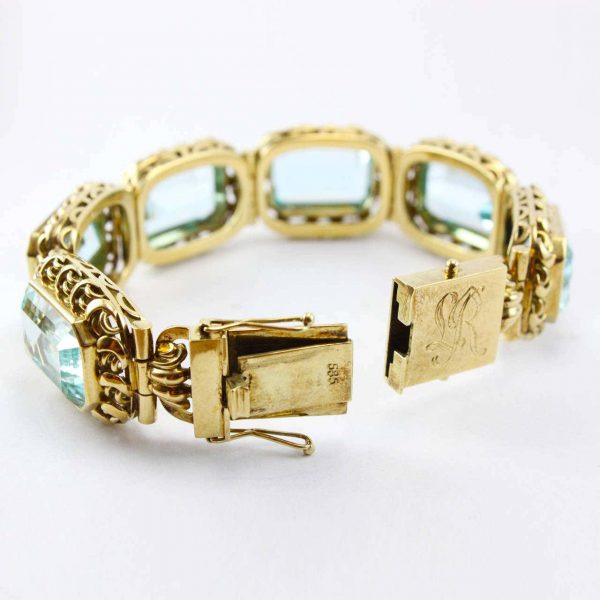 Vintage 1960s Retro 72ct Aquamarine and Gold Bracelet