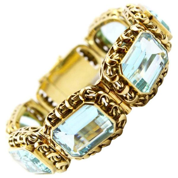 Vintage 1960s Retro Aquamarine and Gold Bracelet, 72 carat total