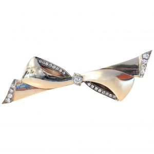 Vintage French Cartier 2.5ct Old Cut Diamond and Gold Bow Brooch, Circa 1940s