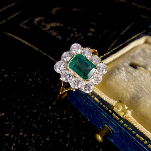 Contemporary Edwardian Style 1.00ct Emerald and Diamond Cluster Ring