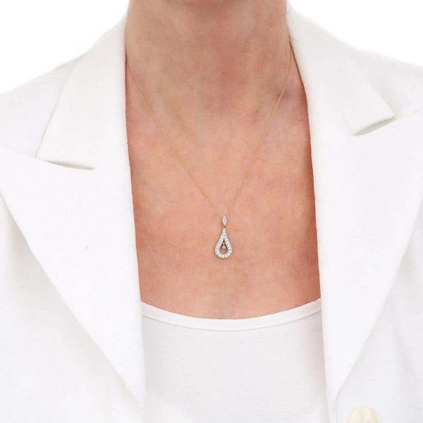 Contemporary 18ct White Gold 1ct Diamond Teardrop Pendant and Earrings Set