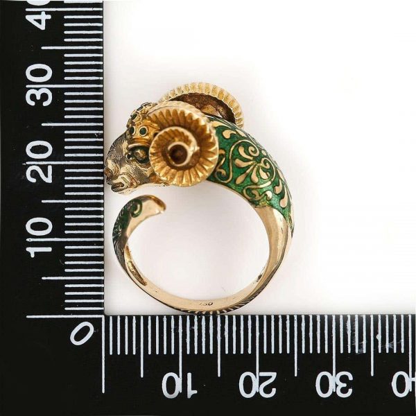 Vintage 18ct Gold Green Enamel Rams Head Celtic Ring