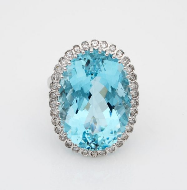 Vintage 27.00ct Aquamarine and Diamond Ring