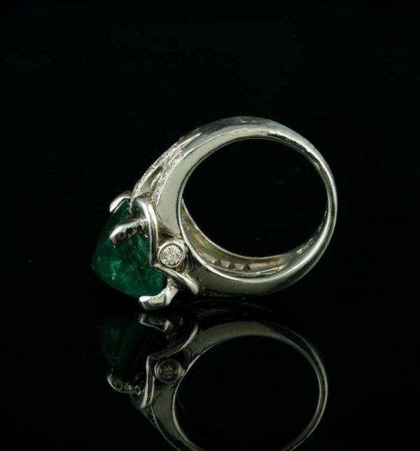 Vintage Art Deco 5.95ct Colombian Emerald and Diamond Rare Platinum Ring