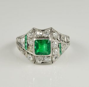 Antique Art Deco Colombian Emerald Diamond Platinum Ring