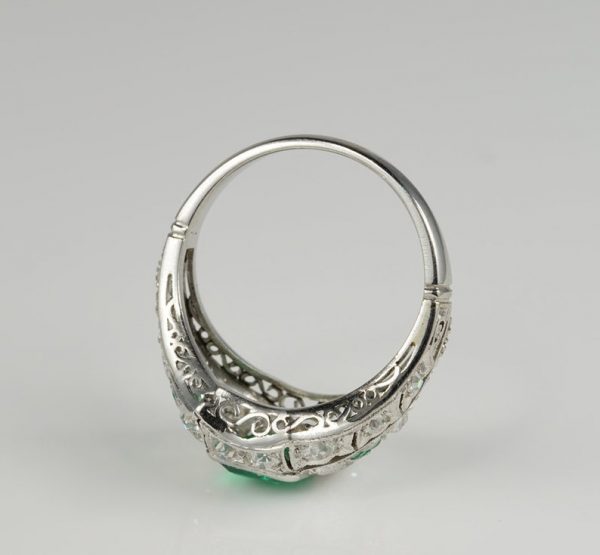 Antique Art Deco Colombian Emerald Diamond Platinum Ring