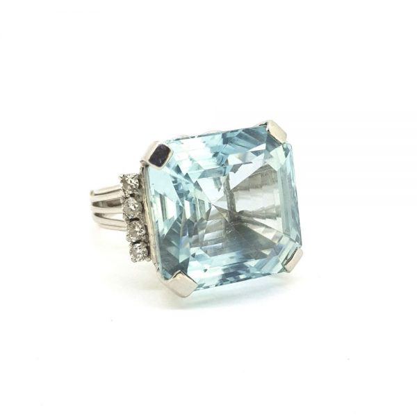 35ct Aquamarine and Diamond Cocktail Dress Ring in Platinum