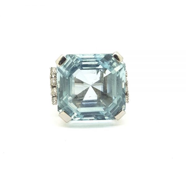 35ct Aquamarine and Diamond Cocktail Dress Ring in Platinum