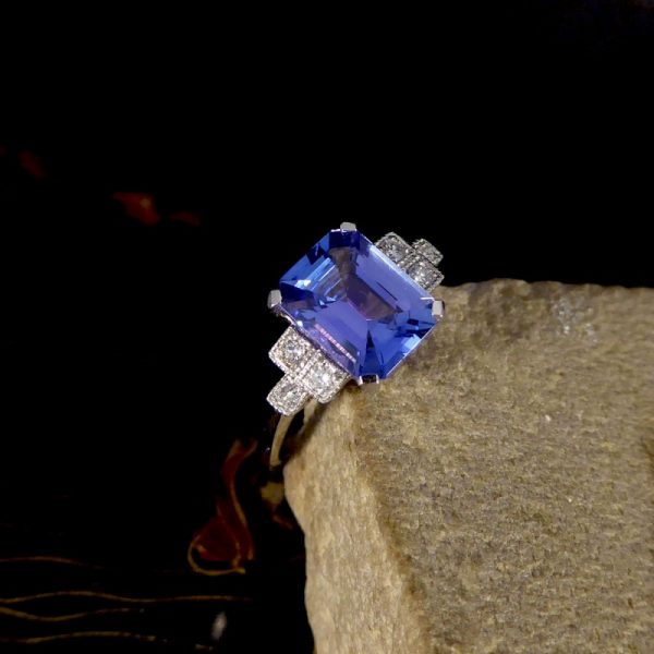 Art Deco Style 2.50ct Tanzanite and Diamond Shoulder Ring