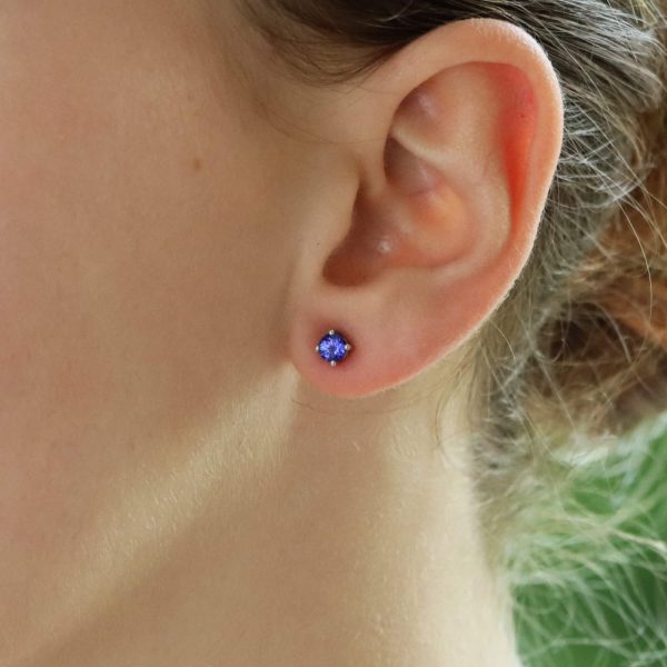 0.66ct Sapphire Solitaire Stud Earrings