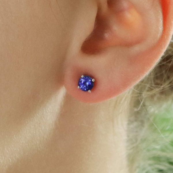 Modern Sapphire Stud Earrings, 1.25 carats