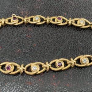 Vintage Yellow gold and ruby link bracelet
