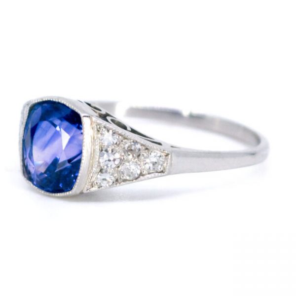 Vintage Art Deco Sapphire and Diamond Ring