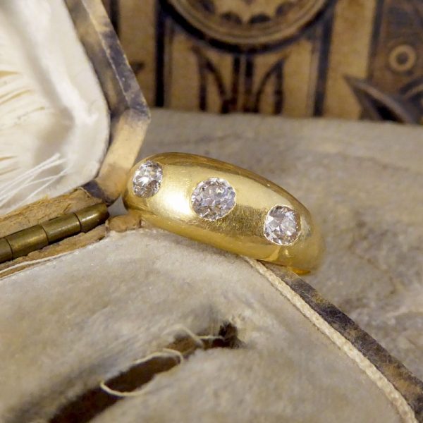 Antique Late Victorian Diamond Three Stone Gypsy Set Ring