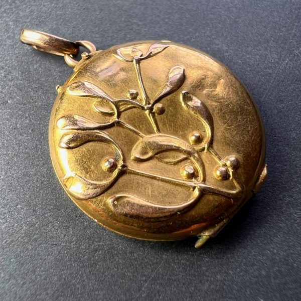 Vintage French 18ct Yellow Gold Mistletoe Locket Pendant