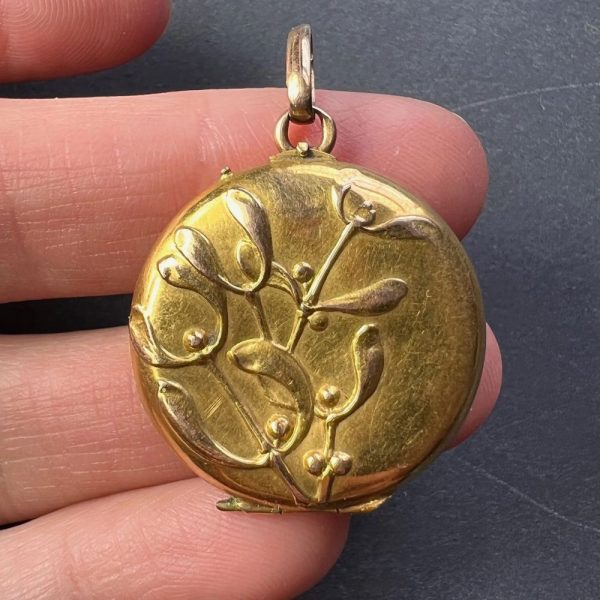 Vintage French 18ct Yellow Gold Mistletoe Locket Pendant