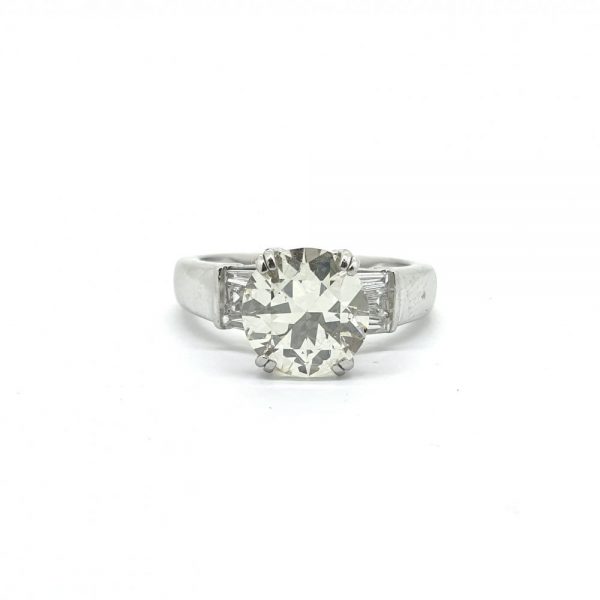 2.61ct Diamond Solitaire Engagement Ring with Trapeze Shoulders in Platinum