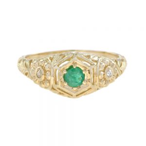 Emerald and Diamond Filigree Ring in Yellow Gold