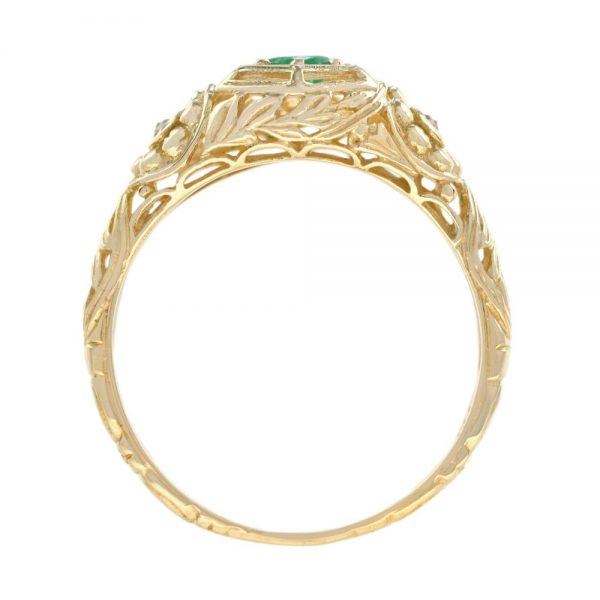 Emerald and Diamond Filigree Ring in Yellow Gold