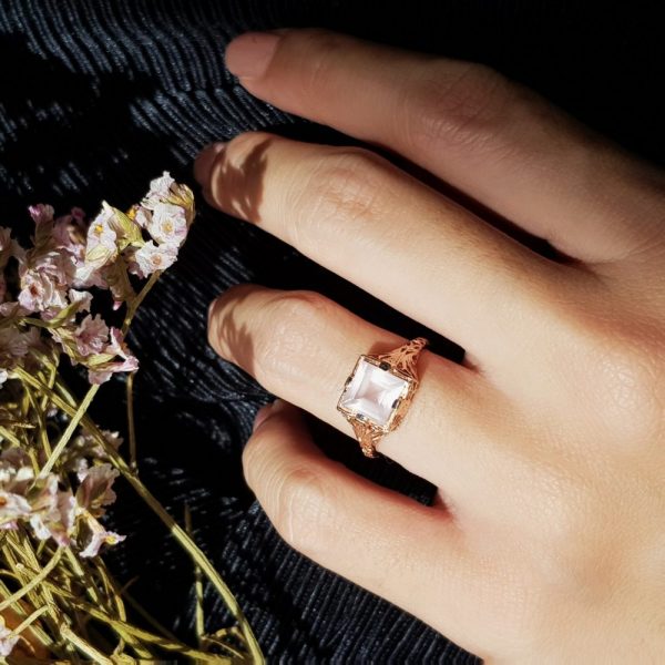 1.90ct Square Shaped Rose Quartz and Rose Gold Filigree Ring